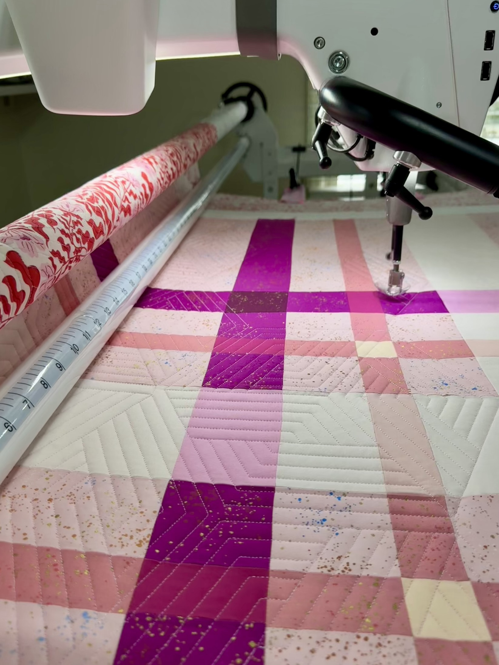 weaving hands loom thread